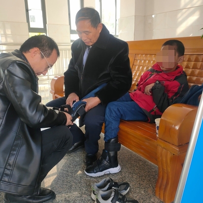 我縣殘聯精準開展假肢矯形器適配工作，助力殘疾人“邁”向新生活